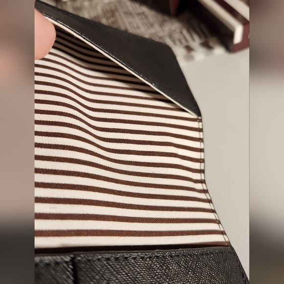 Henri bendel military passport cover and matching hb luggage tag - Picture 8 of 8